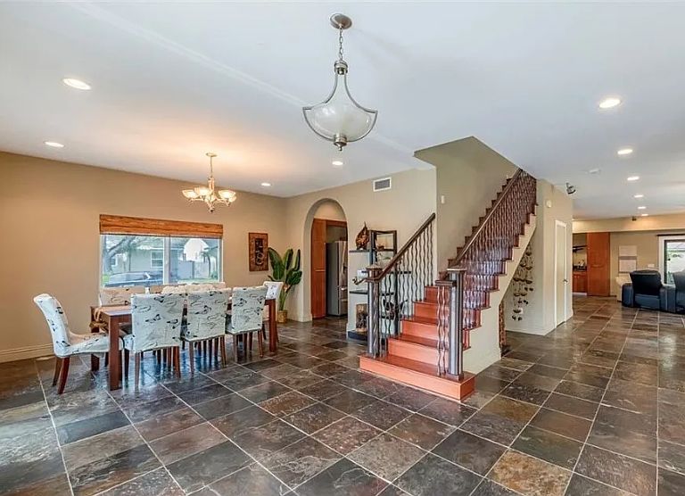 2nd image of 4731 Pearce Ave