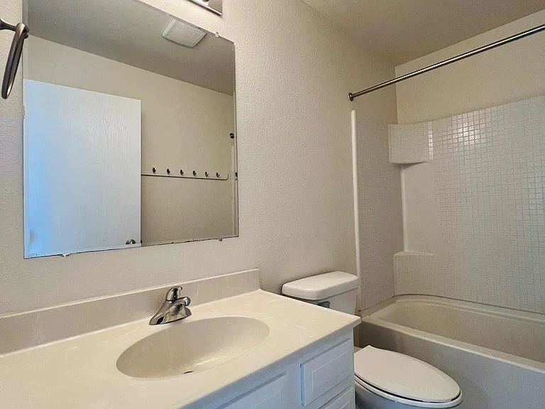 2708 48th St #2 — Photo 11