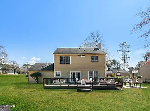 3rd image of 130 Summerfield Ct