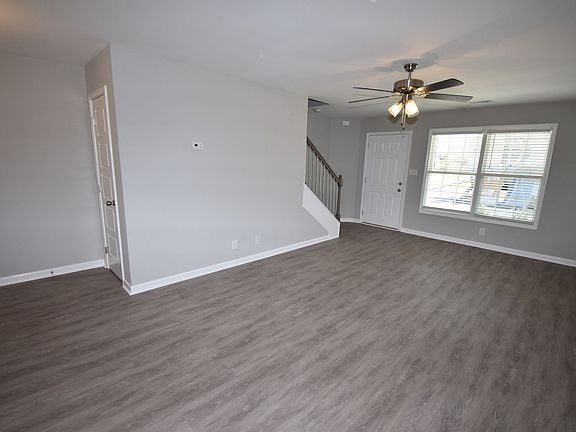 3rd image of 645 Stowe Ct #H