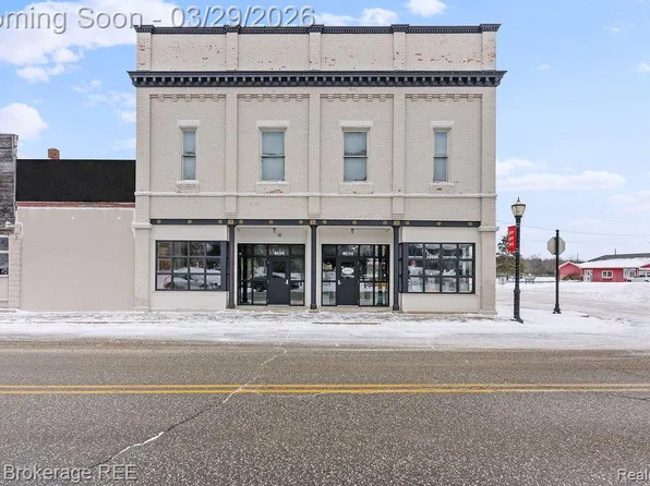 4654 Water St, Columbiaville, MI 48421