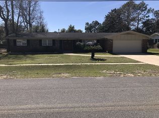 36 Poplar Ave, Shalimar, FL 32579