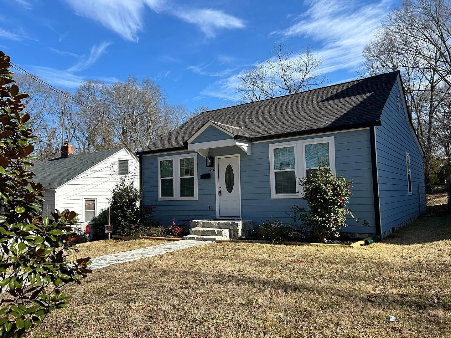 3 bed, 1100 sqft, $2,000 — Photo 3