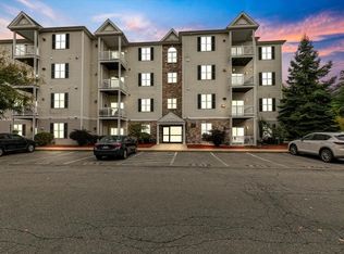 23 Hampshire Rd APT 108, Methuen, MA 01844