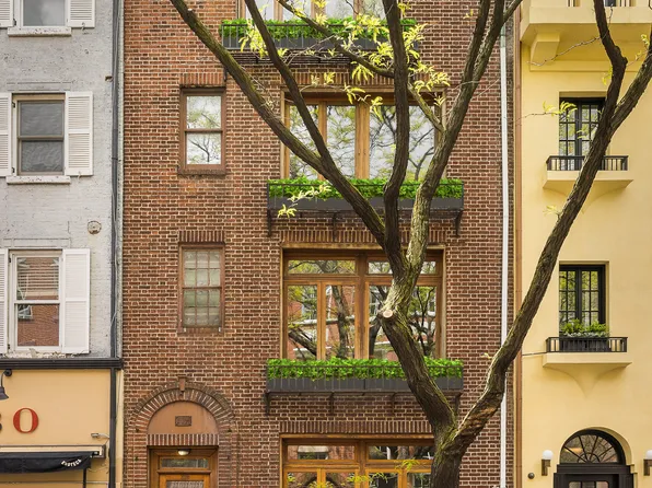 112 Waverly Place