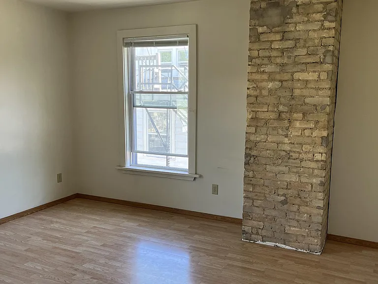 635 Howard Pl — Photo 36