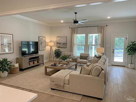 2nd image of 4857 Bonneville St #10