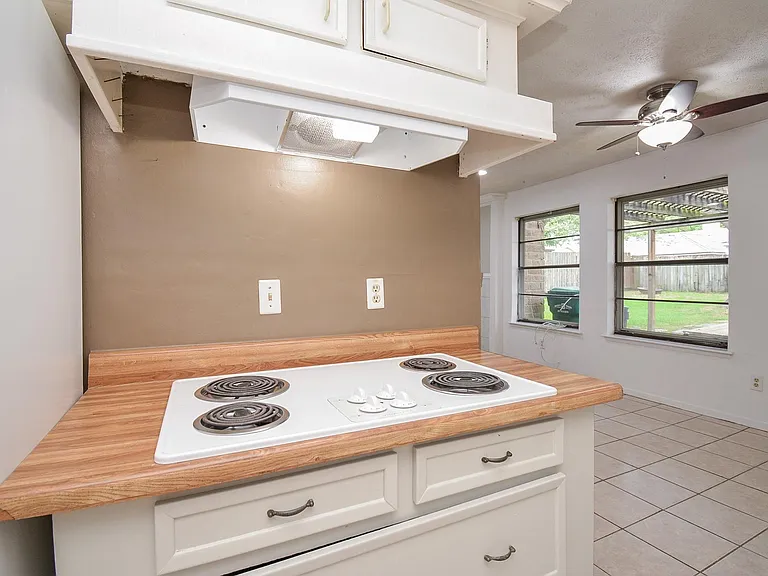 21318 Park Valley Dr — Photo 19