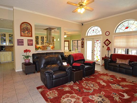 5th image of 18815 Walden Forest Dr