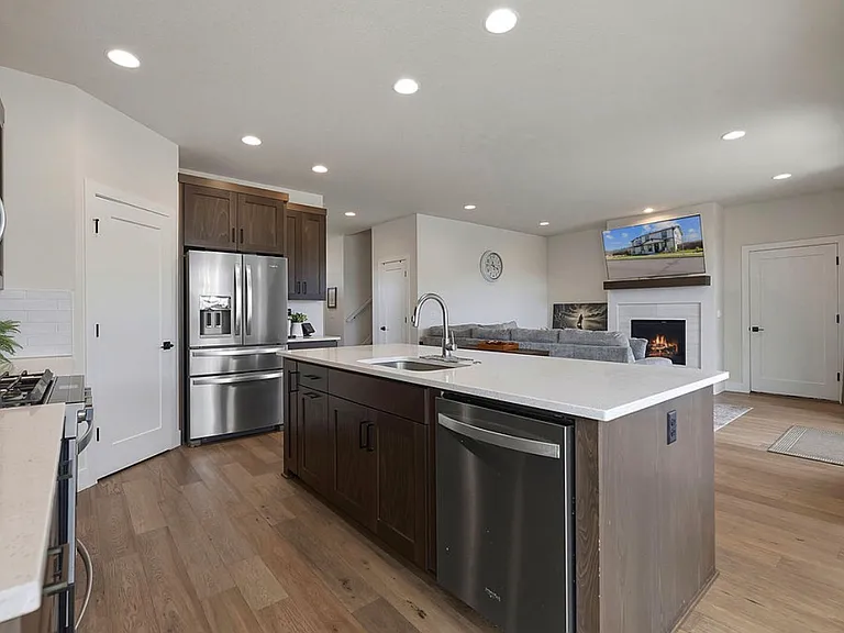 1008 NE Whistle Way — Photo 27