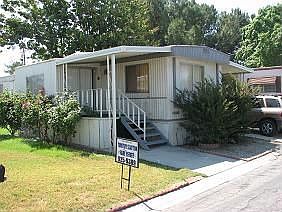 1st image of 1400 E Menlo Ave Space 63