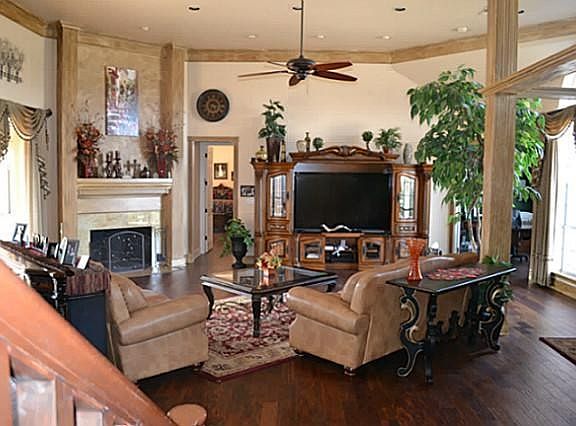 3rd image of 1640 Creek Wood Dr