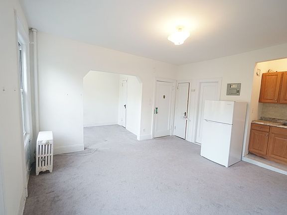 2nd image of 217 Dean St #3A