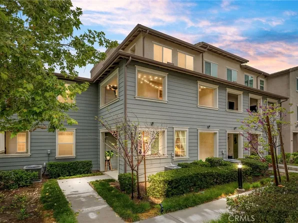 1052 Newberry Ln, Claremont, CA 91711