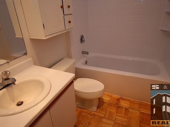 3rd image of 1325 Divisadero St APT 202