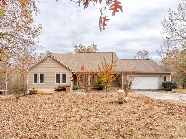 74 Tipperary Dr NE, Adairsville, GA 30103