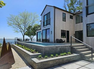 599 Peconic Bay Blvd, Jamesport, NY 11947