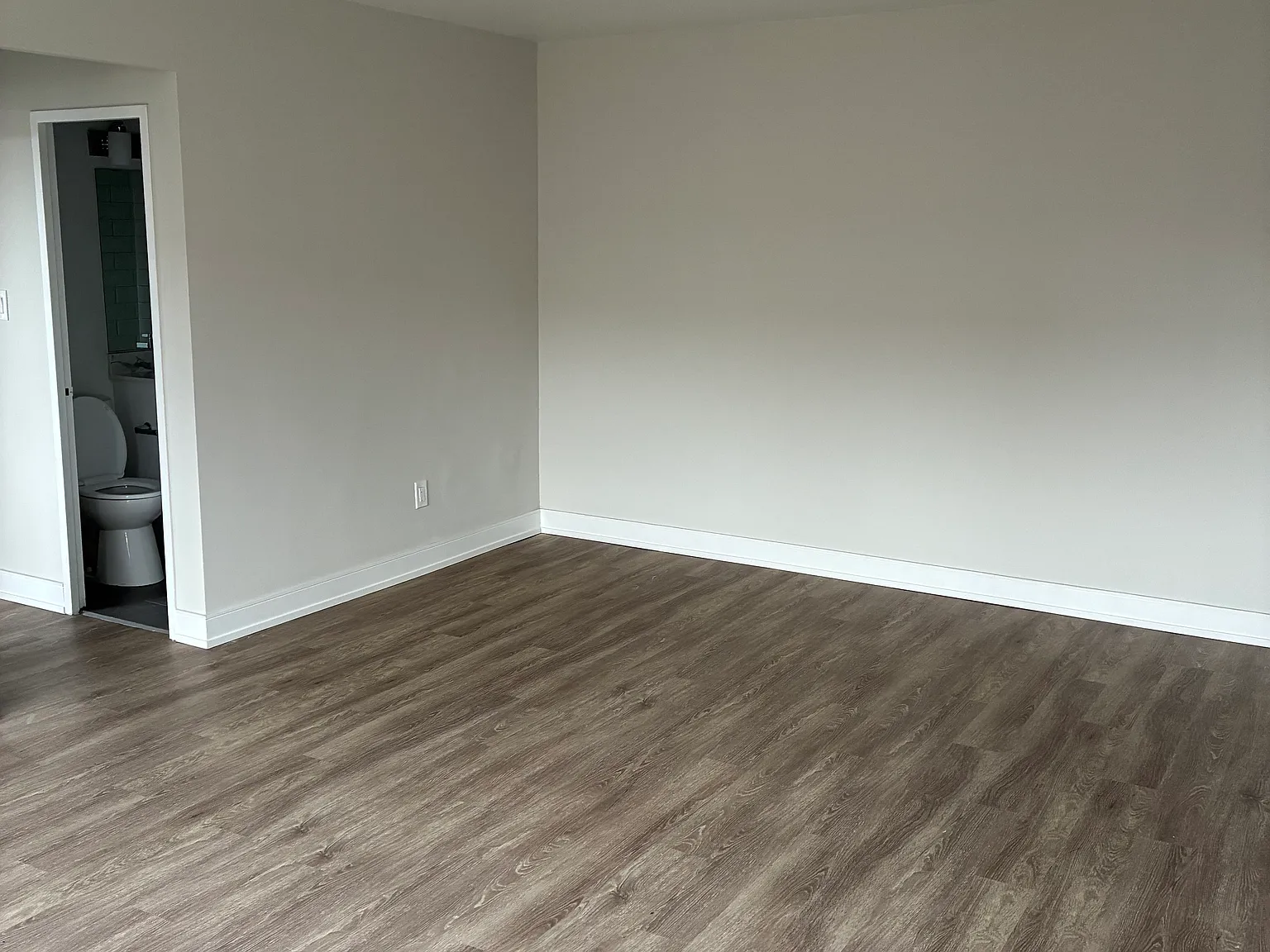 Westwood Apartments — Photo 4