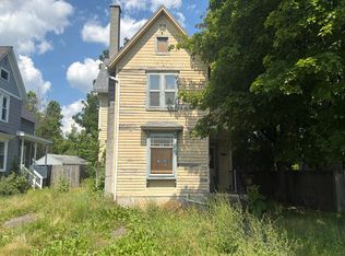 105 Hamilton St, Penn Yan, NY 14527