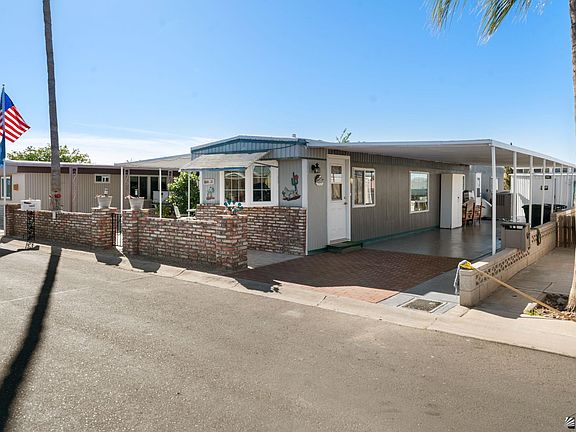 4th image of 3658 S Yucca Dr