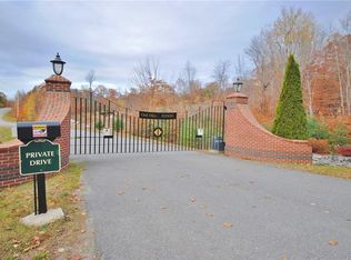 38 Lakeside Dr, Belfast, ME 04915