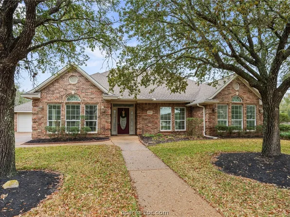 4609 Bogey Ct, College Station, TX 77845