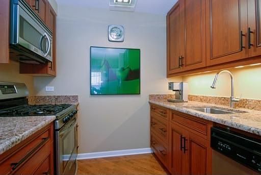 5th image of 910 S Taylor Ave #A