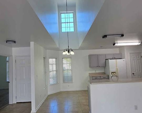 5th image of 124 Coldwater Cir