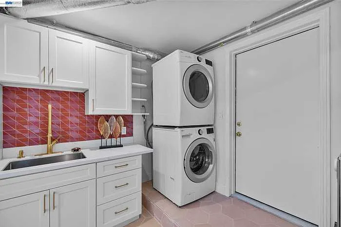 274 Staples Ave — Photo 40