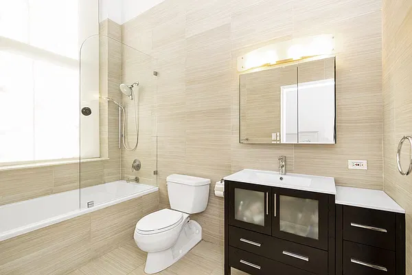 Rented by R New York | media 5