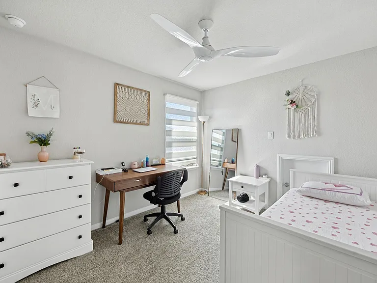 21030 Albany Landing Ln — Photo 22