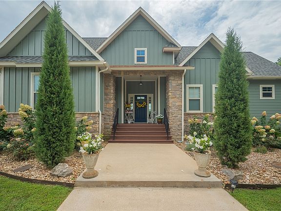 4th image of 11159 Molly Ln