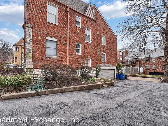 5th image of 7552 Buckingham Dr #1
