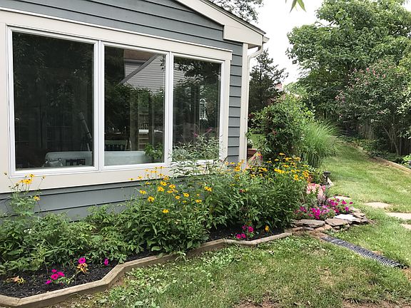 Sunroom and gardent
