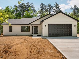 6753 Oakland Hills Dr, Gaylord, MI 49735