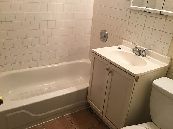 4th image of 2320-26 N 1st St #2322