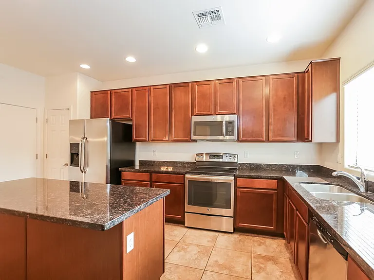 4945 W Fawn Dr — Photo 9