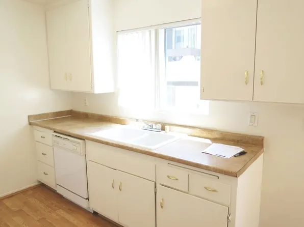 Makau Apartments, 23122 Samuel St APT 19, Torrance, CA 90505