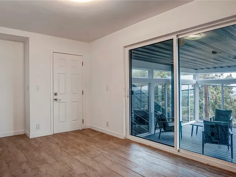 4124 Barrett Rd — Photo 34