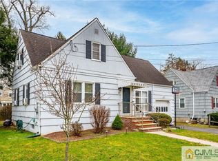 20 Mayfield Pl, Metuchen, NJ 08840