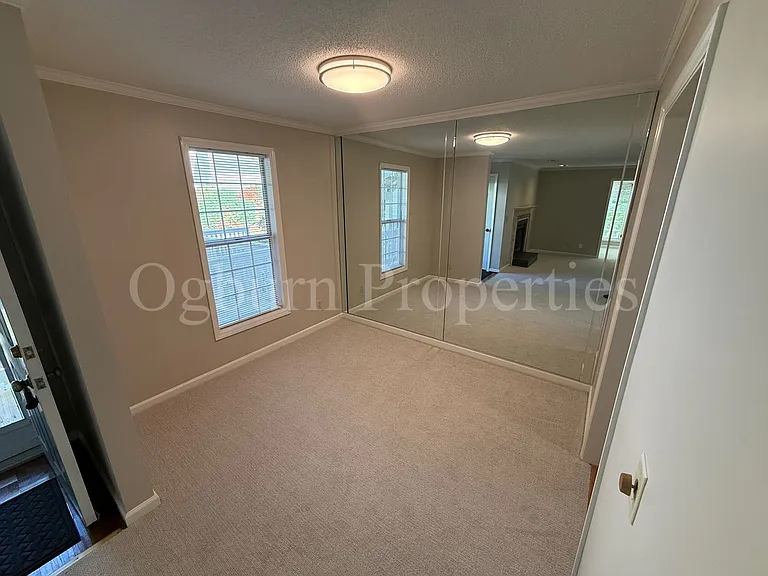 640 Balfour Rd — Photo 7
