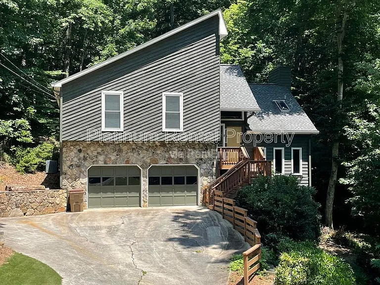 4186 Nowata Dr NE — Photo 3