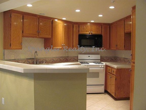 5th image of 600 N The Strand Unit 49