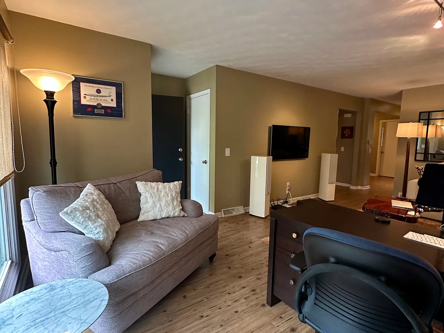 2 bed, 1800 sqft, $1,900 — Photo 4