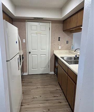 2nd image of 382 Fairway Dr APT 24
