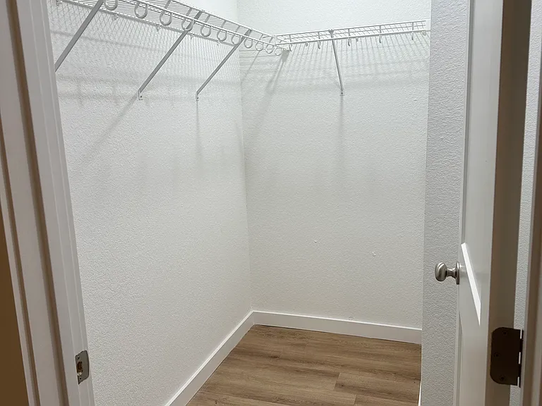 20 E Reed Rd #20 — Photo 8