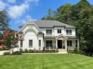 151 Longview Dr, Norcross, GA 30071