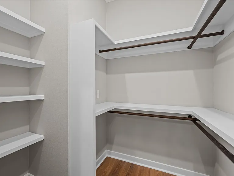 28407 Champion Oaks Dr — Photo 24