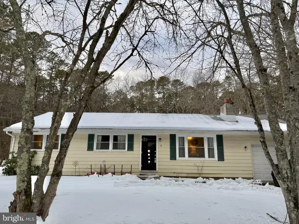 12 Vance St, Browns Mills, NJ 08015