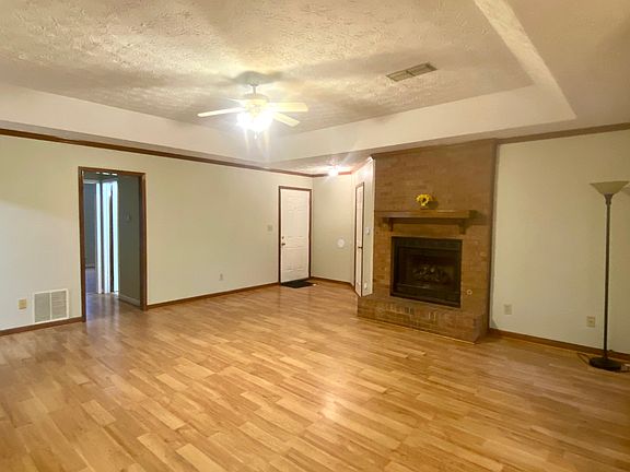 2nd image of 1517 Westminster Dr